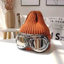 Load image into Gallery viewer, Fashion New Skiing with glasses knitted hat
