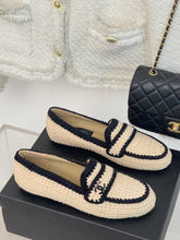 Load image into Gallery viewer, 2023 CC new knitted wool loafers -S43
