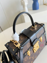 Load image into Gallery viewer, 2023 New Luxury VL  Handbag
