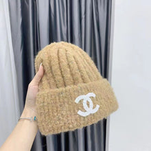 Load image into Gallery viewer, Fashion New autumn and winter knitted hat
