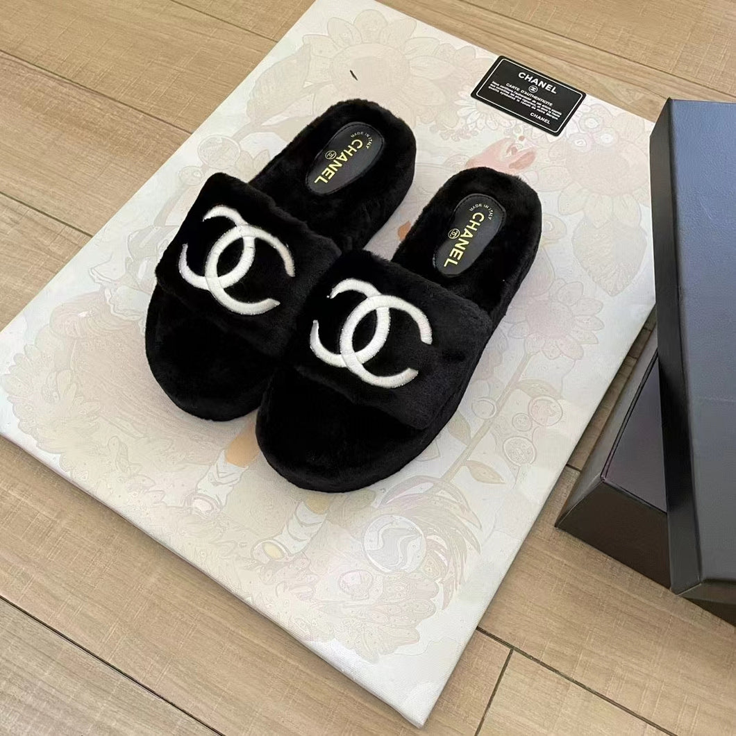 2023 CC classic four seasons  plush slippers