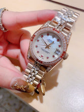 Load image into Gallery viewer, Rox Elegant Crystal Diamond Wrist Watch
