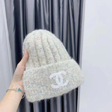 Load image into Gallery viewer, Fashion New autumn and winter knitted hat
