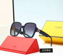 Load image into Gallery viewer, GRADIENT COLOR SUNGLASSES FOR WOMEN
