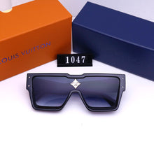 Load image into Gallery viewer, New Ladies Fashion Classic Sunglasses in 2022
