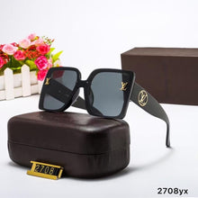 Load image into Gallery viewer, Classical Sunglasses Unisex Sunglasses
