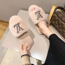 Load image into Gallery viewer, Women&#39;s Luxury diamond Home Shoes Flat Slippers Faux Fur plush slippers
