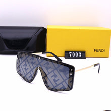 Load image into Gallery viewer, Fashion Women Unisex Sunglasses
