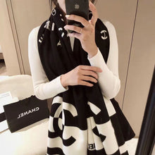 Load image into Gallery viewer, Luxury Brand 2021 Lady Big Shawl Imitation Cashmere Scarf Autumn And Winter Thickening Warm
