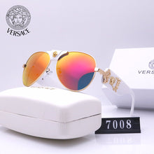 Load image into Gallery viewer, 2021 Classical Fashion Women Men Sunglasses
