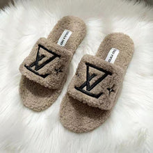 Load image into Gallery viewer, Fashion winter warm comfortable home lambswool slippers
