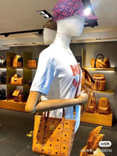 Load image into Gallery viewer, 2022 MCM Hand Bags -- 48
