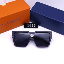 Load image into Gallery viewer, New Ladies Fashion Classic Sunglasses in 2022
