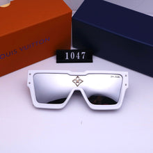 Load image into Gallery viewer, New Ladies Fashion Classic Sunglasses in 2022
