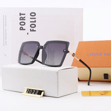 Load image into Gallery viewer, 5 COLORS LETTER DECORATION TR90 SQUARE POLARIZED SUNGLASSES
