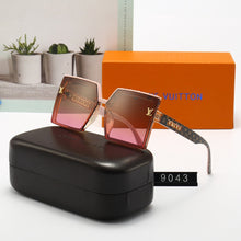 Load image into Gallery viewer, 2022 New Style Ladies Fashion Classic Sunglasses
