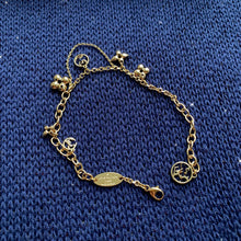 Load image into Gallery viewer, Small Flower Gold Plated Bracelet
