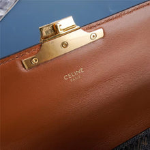 Load image into Gallery viewer, 2022 Celine Handbags -- 32
