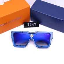 Load image into Gallery viewer, New Ladies Fashion Classic Sunglasses in 2022
