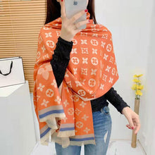 Load image into Gallery viewer, Luxury Shawls Wraps Print Tassels Winter Cashmere Scarf
