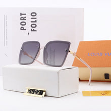 Load image into Gallery viewer, 5 COLORS PATTERN SUNGLASSES
