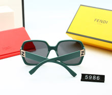 Load image into Gallery viewer, GRADIENT COLOR SUNGLASSES FOR WOMEN
