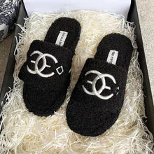 Load image into Gallery viewer, warm slippers soft and comfortable home lambswool slippers
