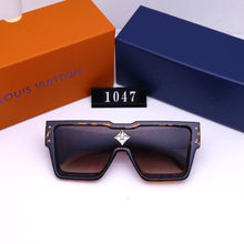 Load image into Gallery viewer, New Ladies Fashion Classic Sunglasses in 2022
