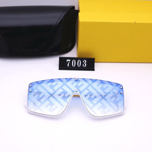 Load image into Gallery viewer, Fashion Women Unisex Sunglasses
