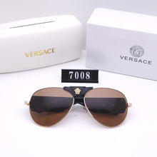 Load image into Gallery viewer, 2021 Classical Fashion Women Men Sunglasses
