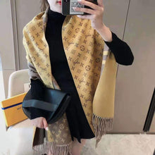 Load image into Gallery viewer, New Luxury autumn and winter Stitching color cashmere warm shawl tassel scarf
