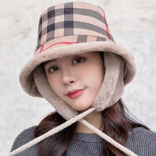 Load image into Gallery viewer, Winter warm and velvet thickening biker ear protection fisherman hat
