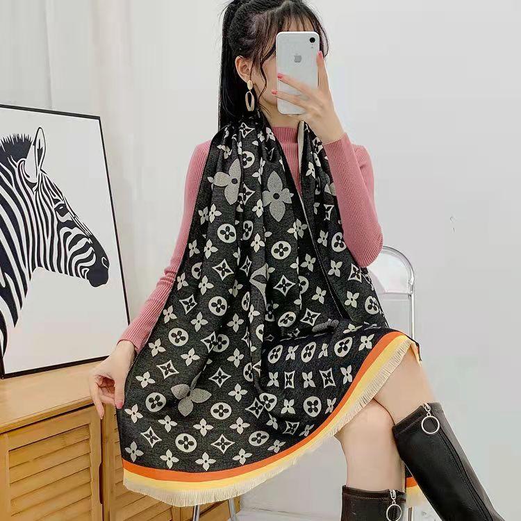 Luxury Shawls Wraps Print Tassels Winter Cashmere Scarf