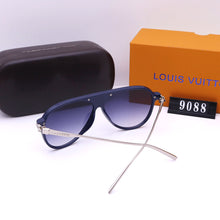 Load image into Gallery viewer, Ladies Fashion Classic Toad Frame Sunglasses
