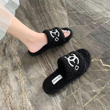 Load image into Gallery viewer, warm slippers soft and comfortable home lambswool slippers
