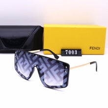 Load image into Gallery viewer, Fashion Women Unisex Sunglasses
