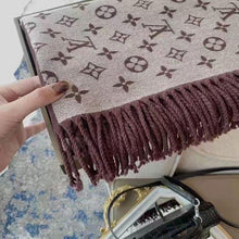 Load image into Gallery viewer, New Luxury autumn and winter Stitching color cashmere warm shawl tassel scarf
