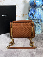 Load image into Gallery viewer, 2022 Saint Laurent Handbags -- 50
