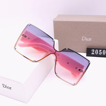 Load image into Gallery viewer, 2021 Fashion Classical Women Sunglasses di
