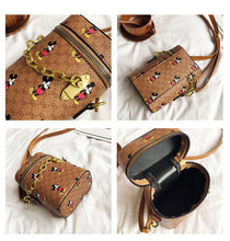 Load image into Gallery viewer, Retro chain crossbody universal mobile phone bag
