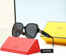 Load image into Gallery viewer, GRADIENT COLOR SUNGLASSES FOR WOMEN
