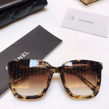 Load image into Gallery viewer, 6COLORS LARGE SQUARE FRAME SUNGLASSES
