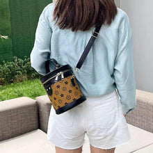 Load image into Gallery viewer, New fashion portable crossbody Universal phone bag
