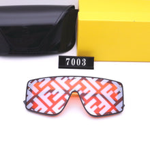 Load image into Gallery viewer, Fashion Women Unisex Sunglasses
