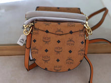 Load image into Gallery viewer, 2022 MCM Hand Bags -- 46
